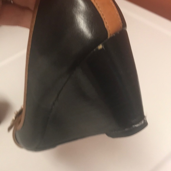 Shoes - Picture 5 of 8